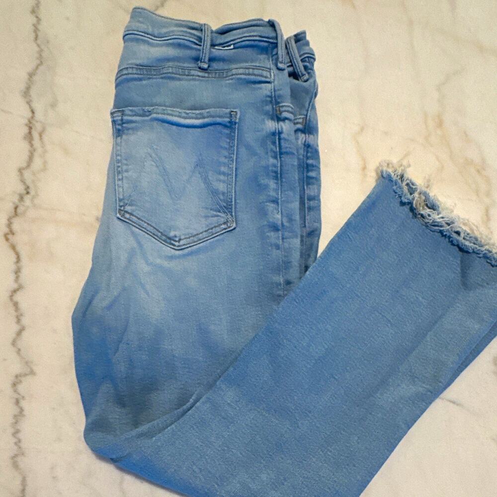 MOTHER Women’s Straight Jeans Light Wash Blue Denim Distressed 5-Pocket 32 0121